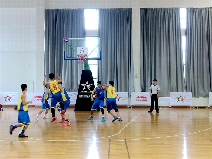 锡麟中学在校园三人篮球班级联赛绍兴大区赛上